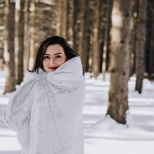 Meet your Posher, Annie-marie